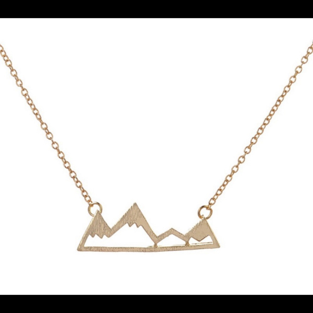 ⛰Mountain peaks pendant necklace new in bag
